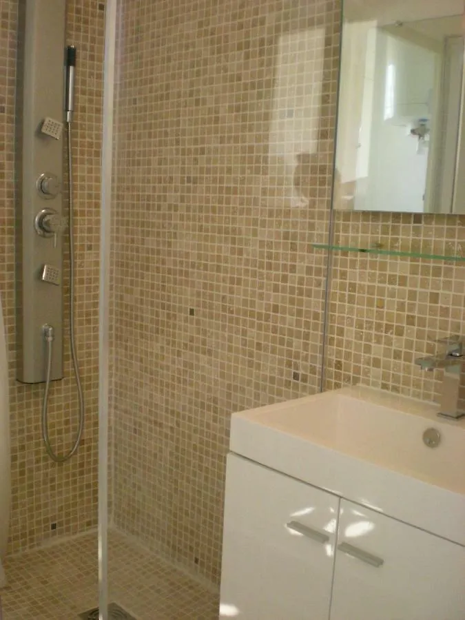 2 Chemin Neuf Balcon Apartment Greoux-les-Bains